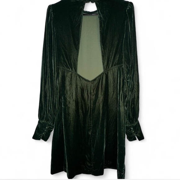 Banana Republic Dresses & Skirts - Banana Republic Forest Green Velvet Dress